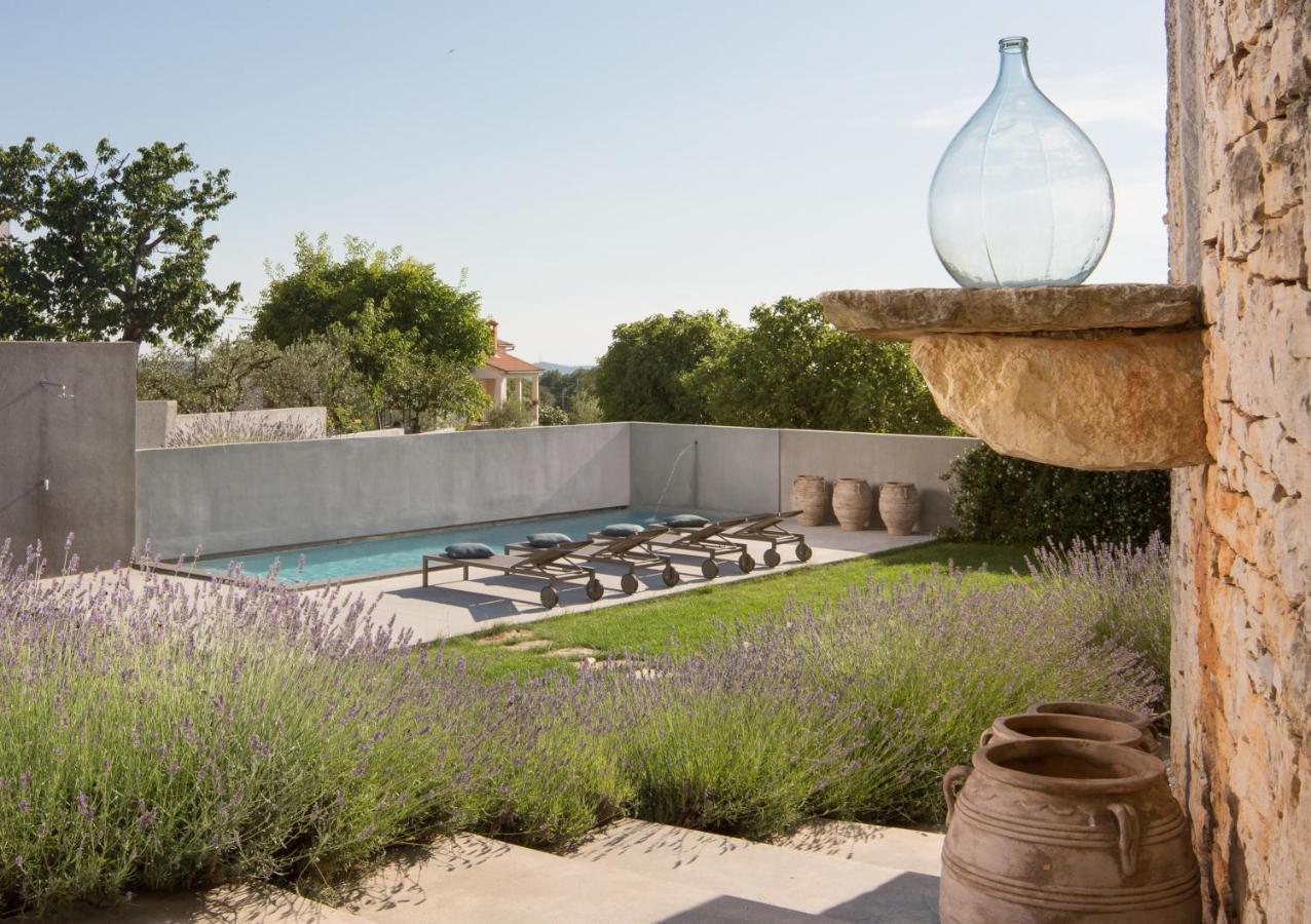 Br Villas By Rent Istria Radetici Exterior photo